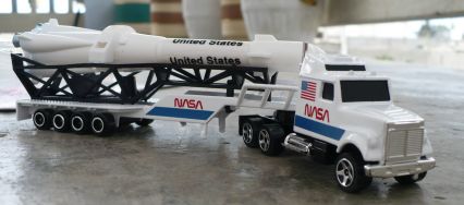 Majorette best sale nasa truck