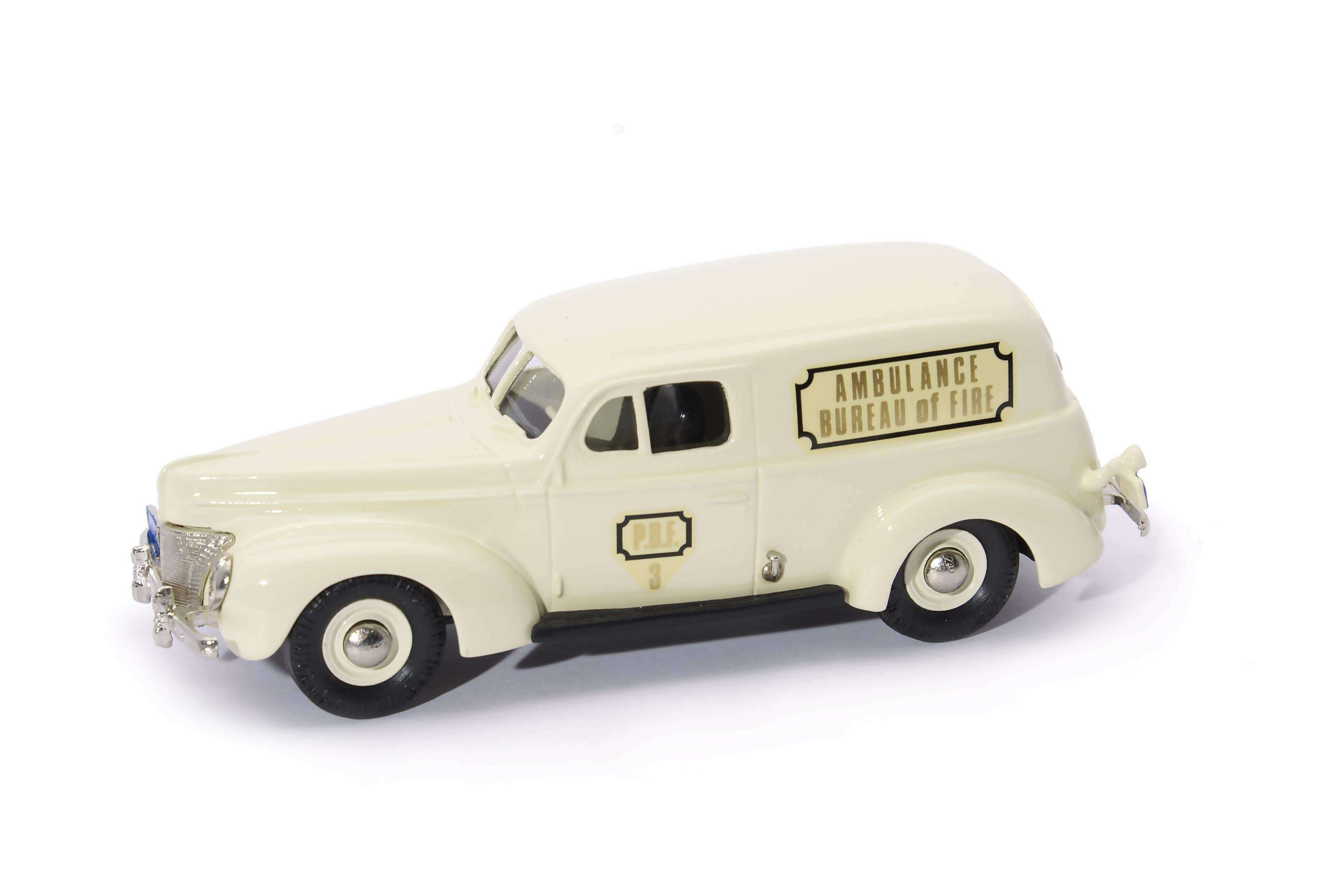 2025年新作アイテムが続々登場 Ford 1940 Sedan Model | Ambulance Fire Philadelphia Delivery 