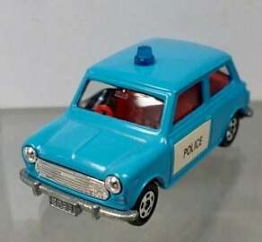 tomica ミニクーパーS トラフィック POLICE 日本製 ミニカー