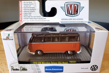1959 VW Microbus Deluxe USA Model | Model Trucks | hobbyDB