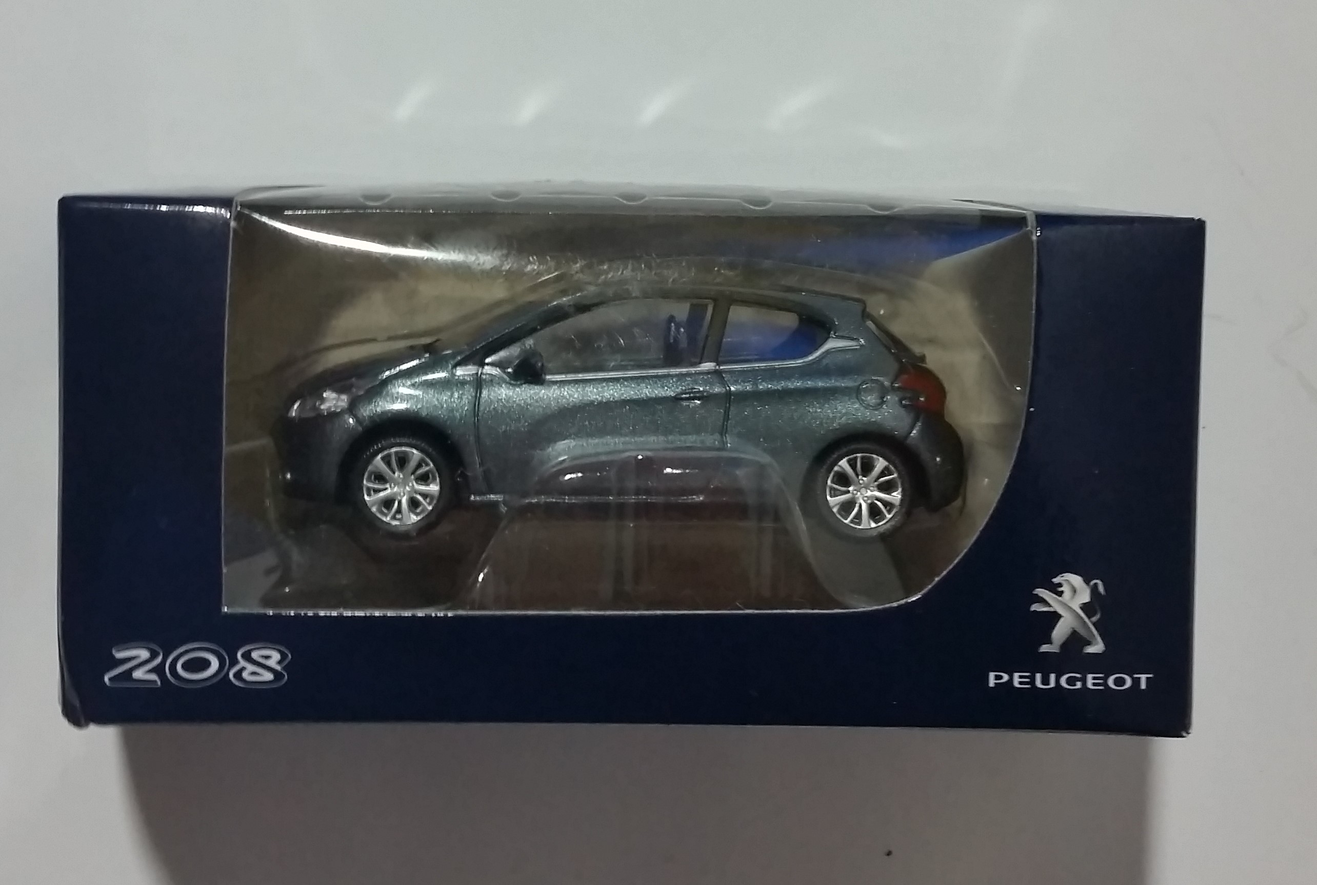 Peugeot 208 on sale toy car