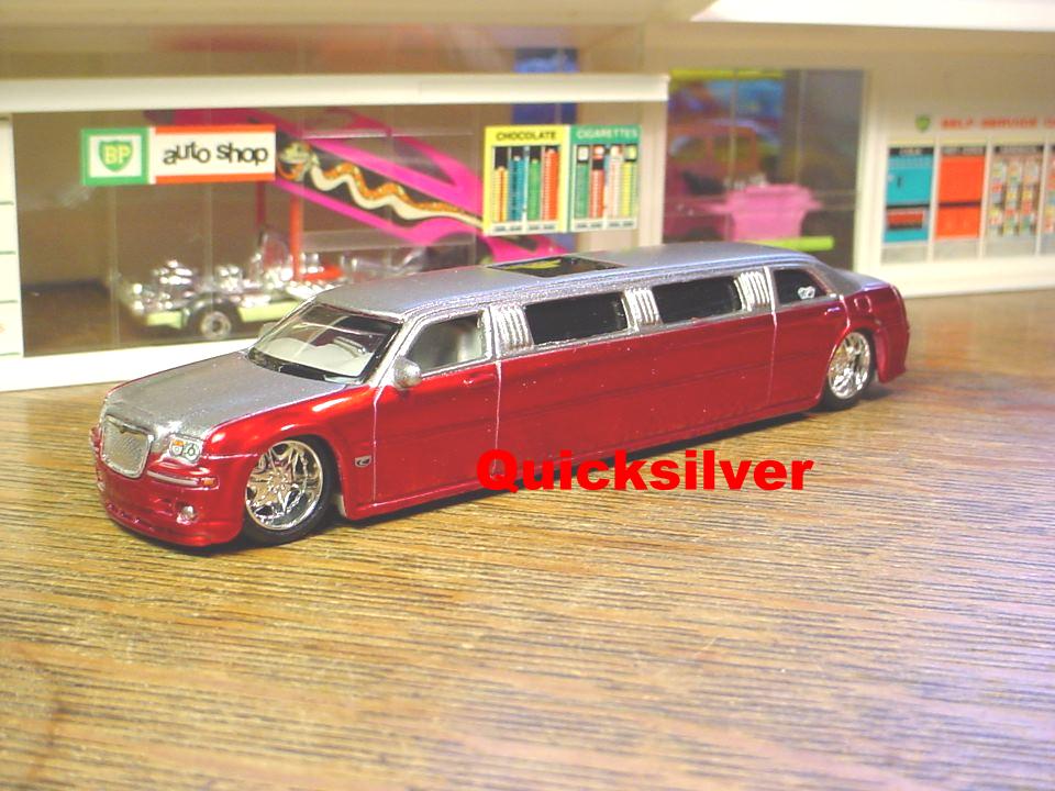 Maisto Playerz Luxury Collection 2005 Chrysler 300C Hemi