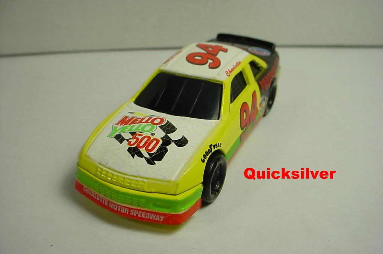 Racing Champions Charlotte Motor Speedway Mello Yellow 500 Program Car NASCAR 