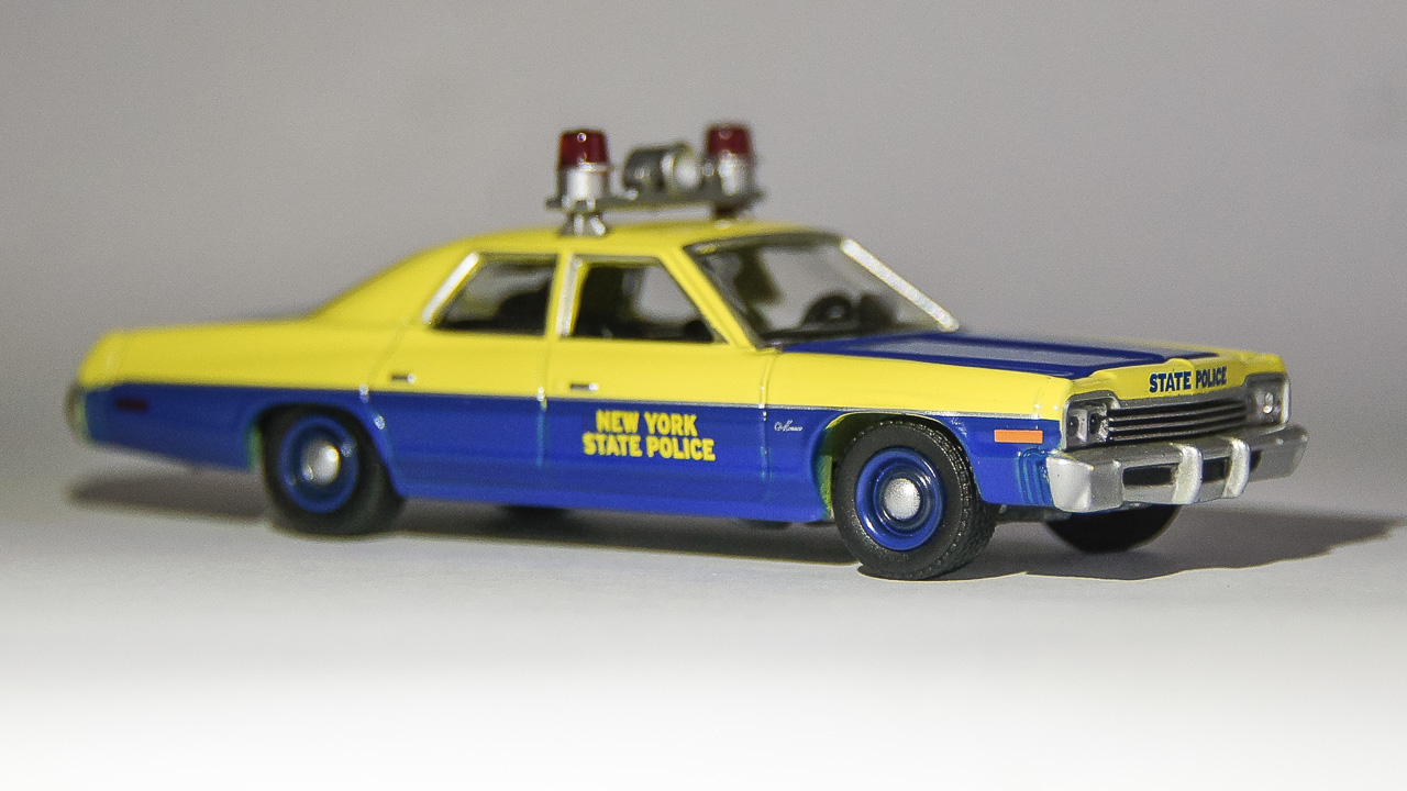 Diecast model cars Dodge Monaco 1974 1/43 Ertl New York