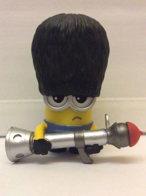 Minions Falling Down Suttenkororin Mascot Takara Tomy 2-Inch