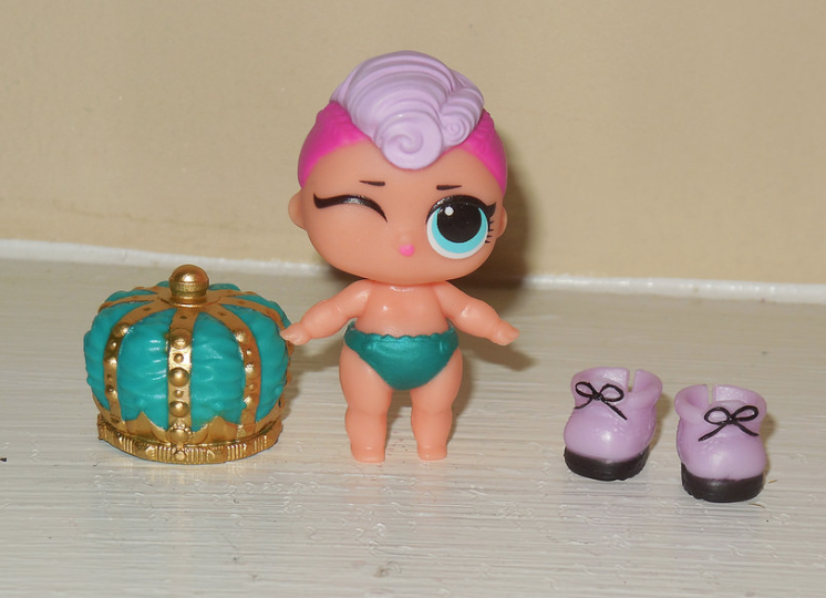Miss punk the lol top doll