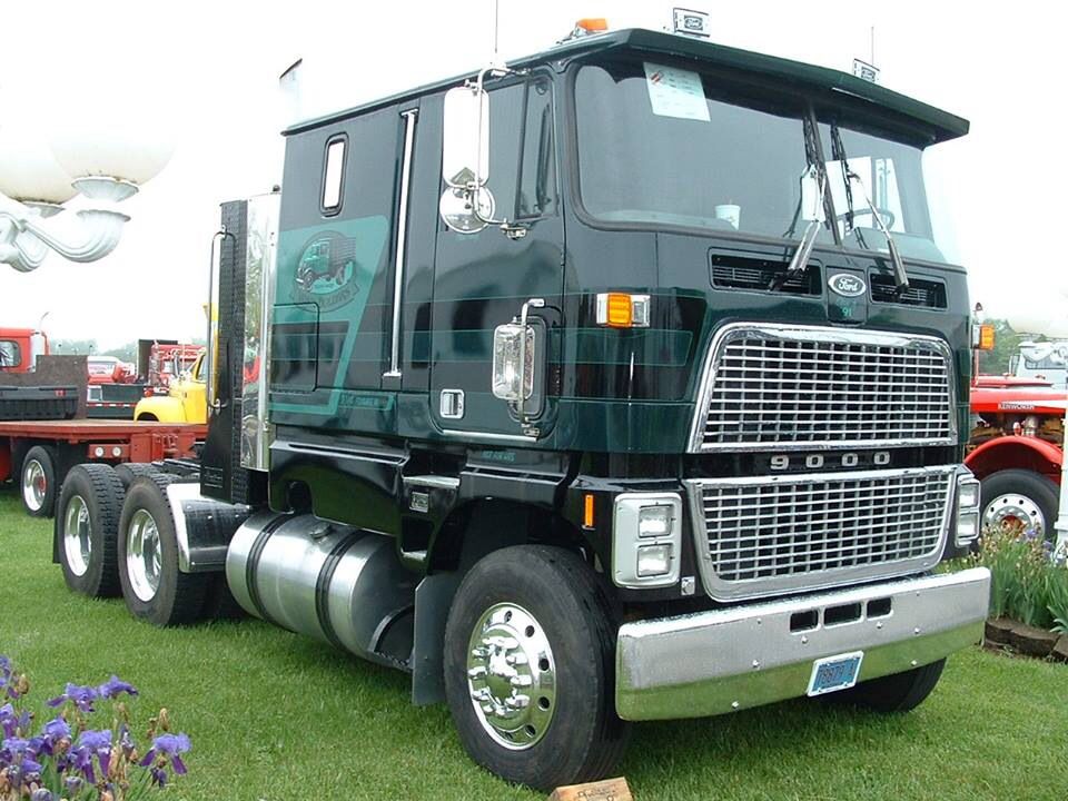 Ford CLT9000 Trucks hobbyDB