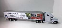Hartoy PEM Carrier Transicold Semi Tractor Trailer 1:64 Die-cast
