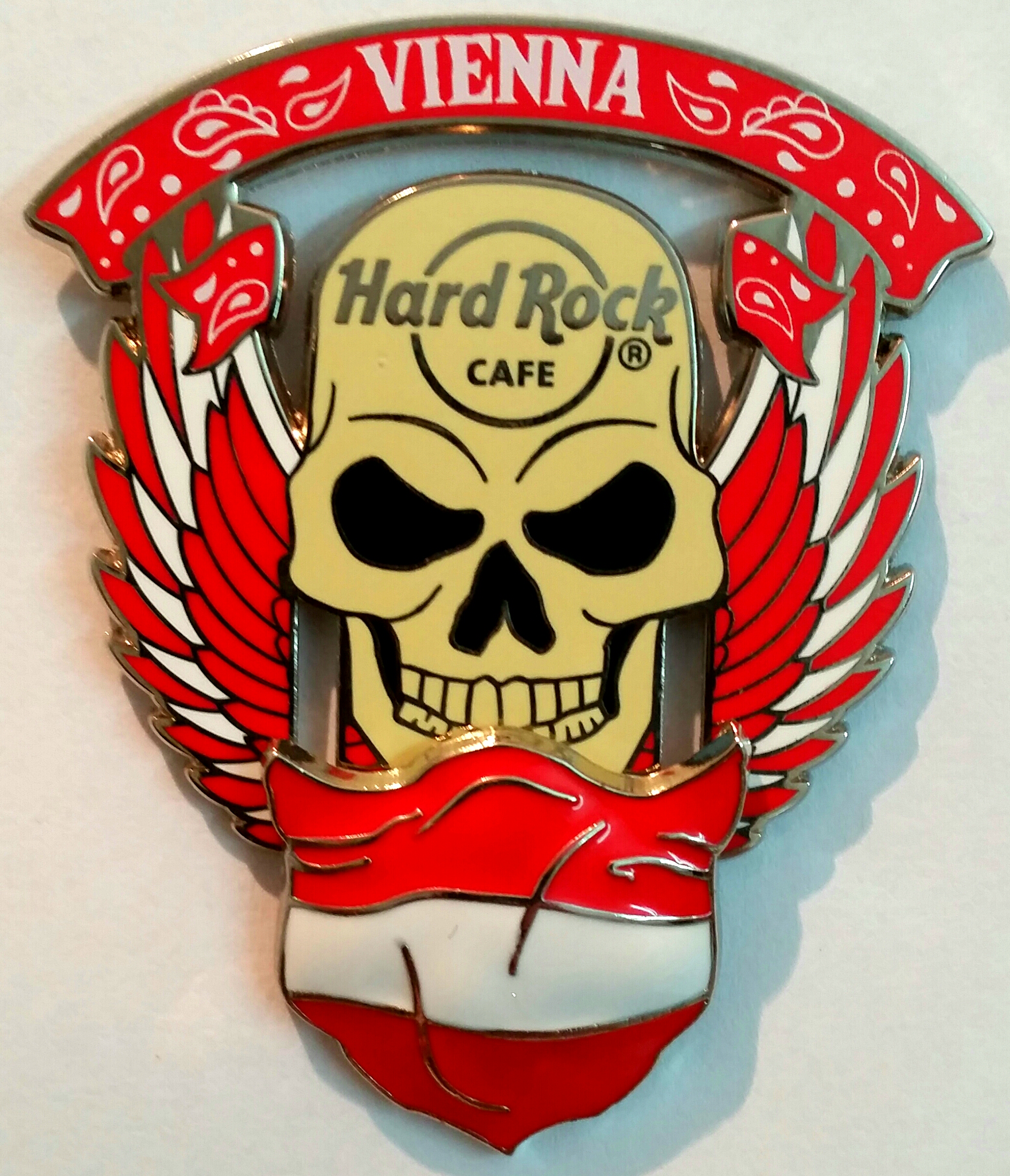 Hard Rock Cafe Vienna Skull Bandana Series Pin 2019 