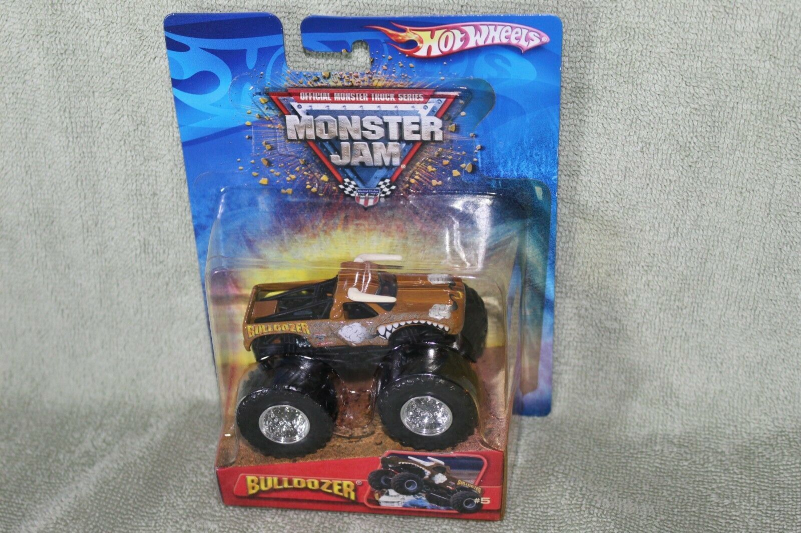 Bulldozer monster truck toy 2025