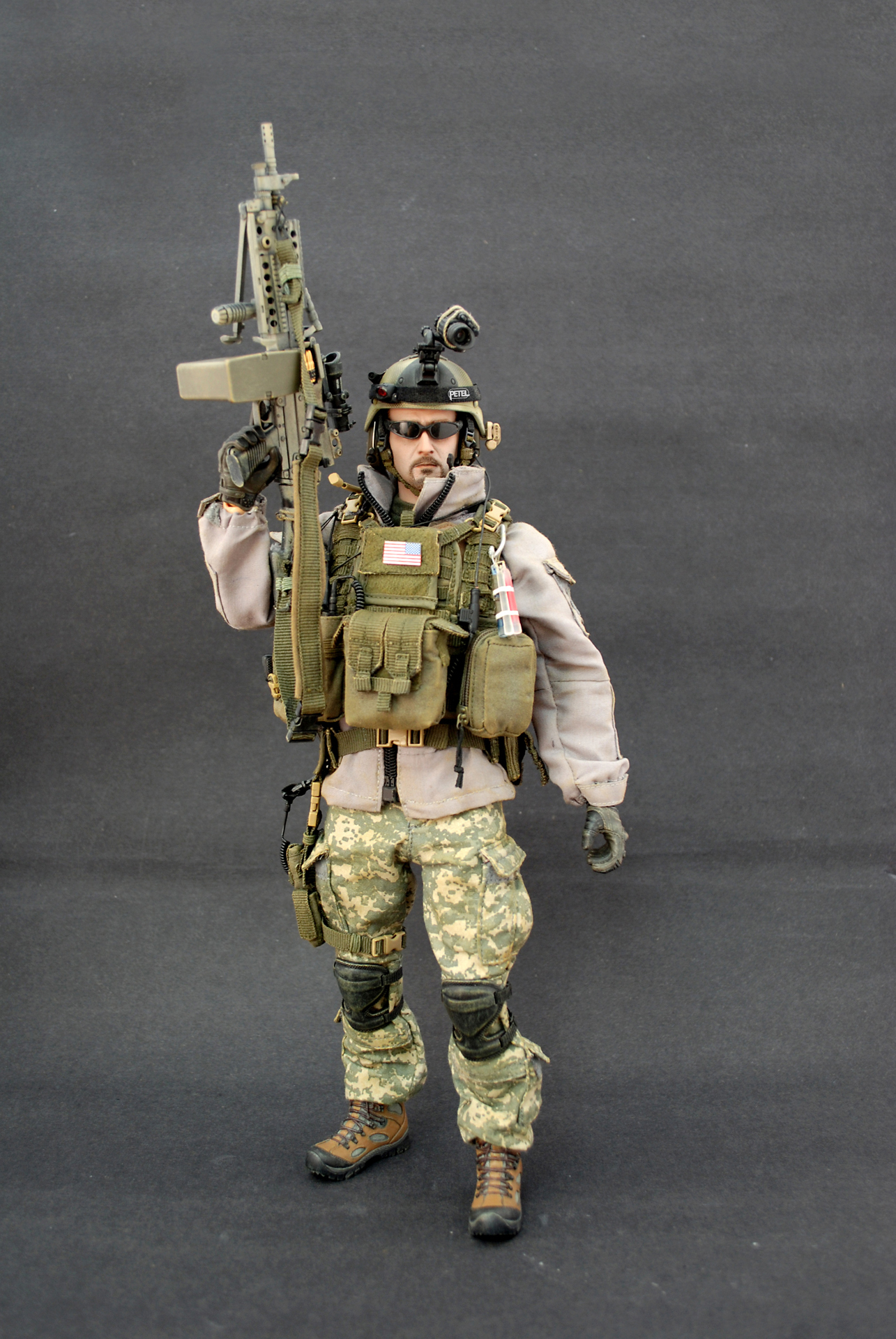 U.S. Army Ranger 75th Regiment with M249 Action Figures hobbyDB