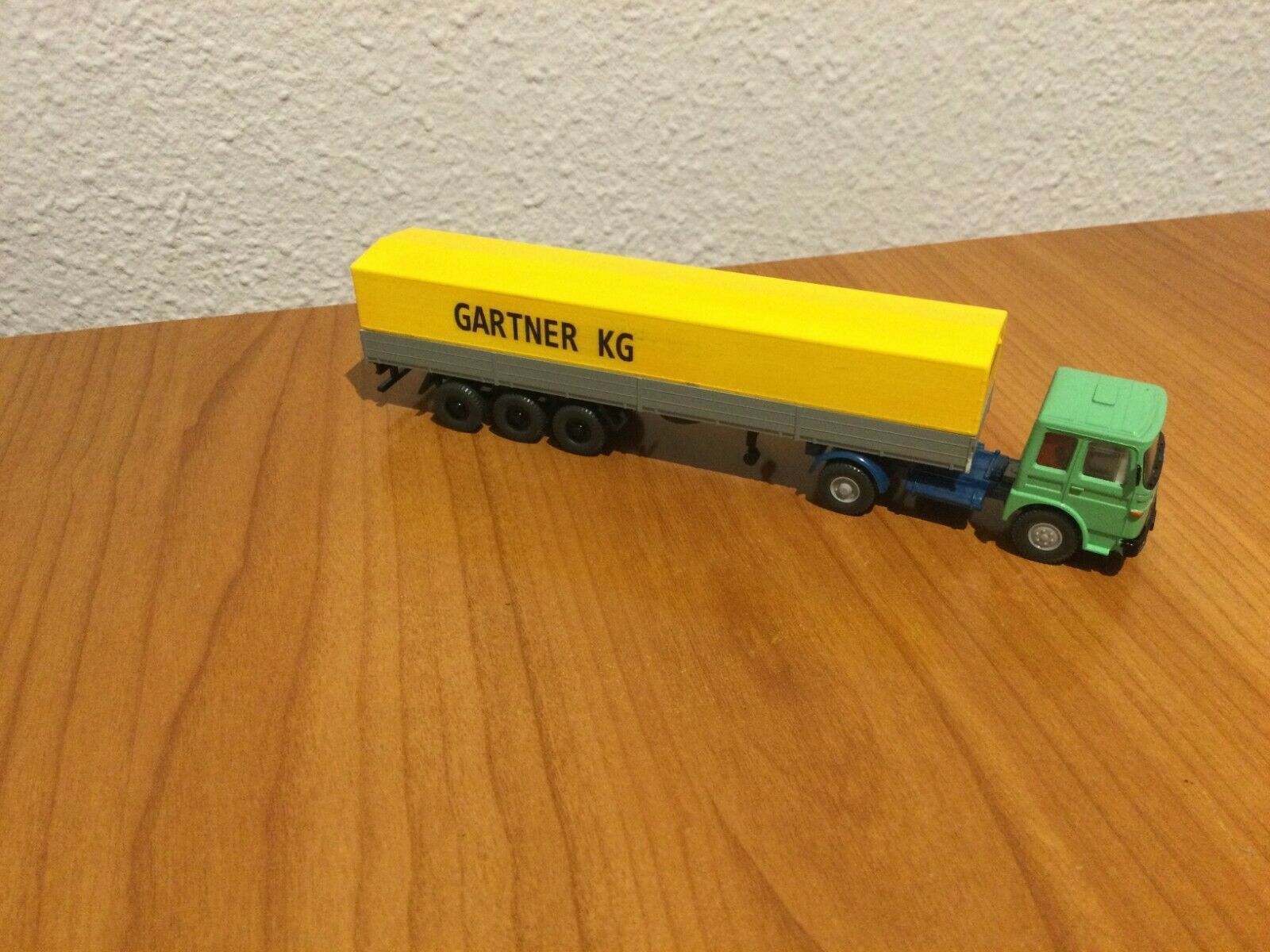 MAN F8 "Gartner KG Austria" Model Trucks hobbyDB