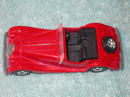 Tomica Morgan Plus 8 No F26 1/57 in red | hobbyDB