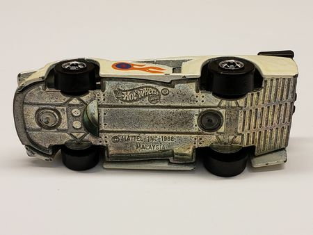 Hot wheels dash and crash top