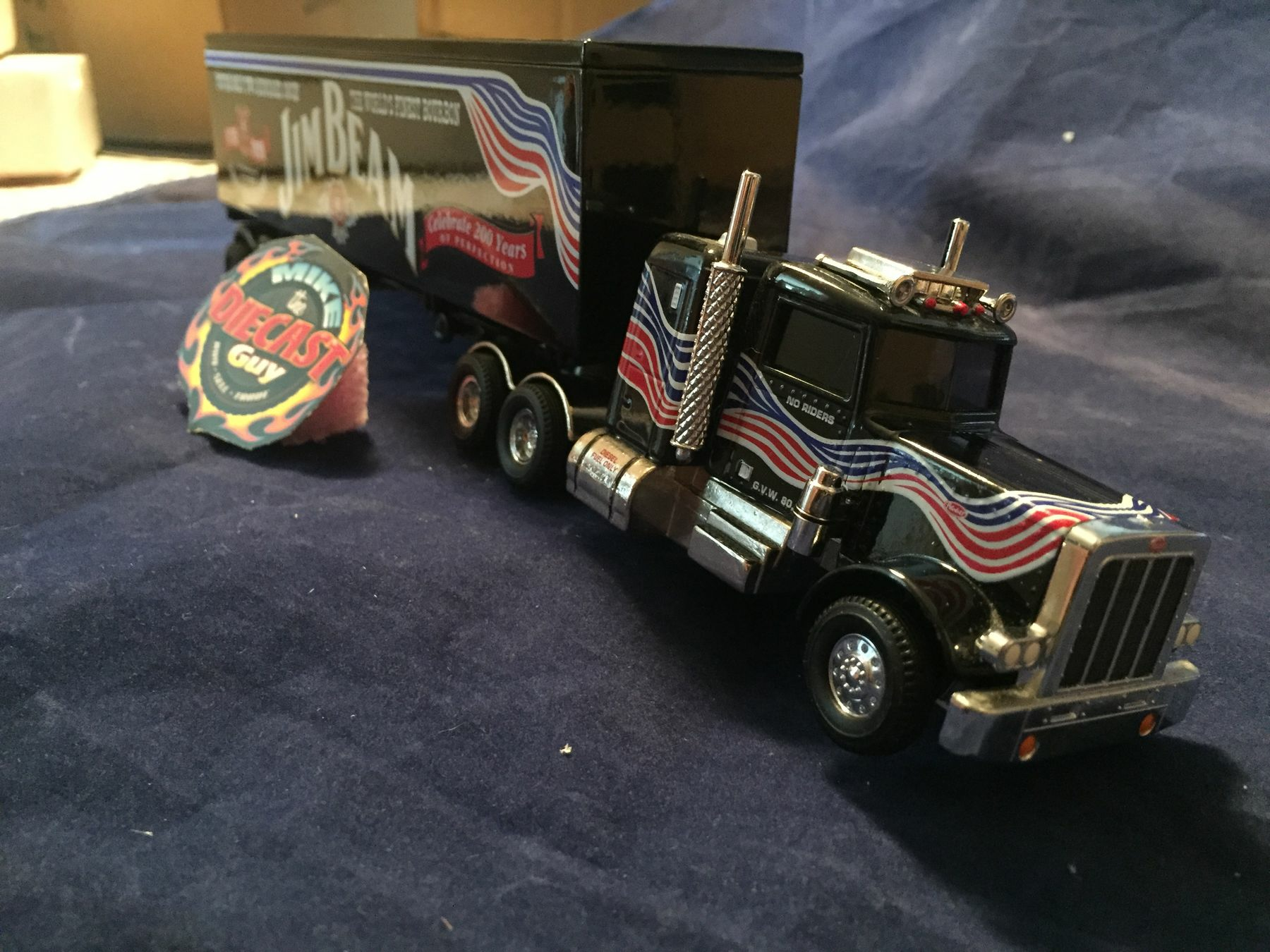 Matchbox 18 wheeler on sale