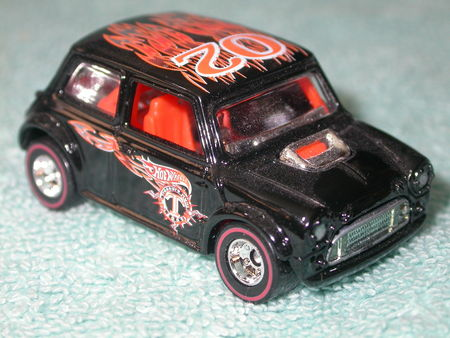 Loose Hot Wheels Treasure Hunt Mini Morris black red line real riders Hot Wheels