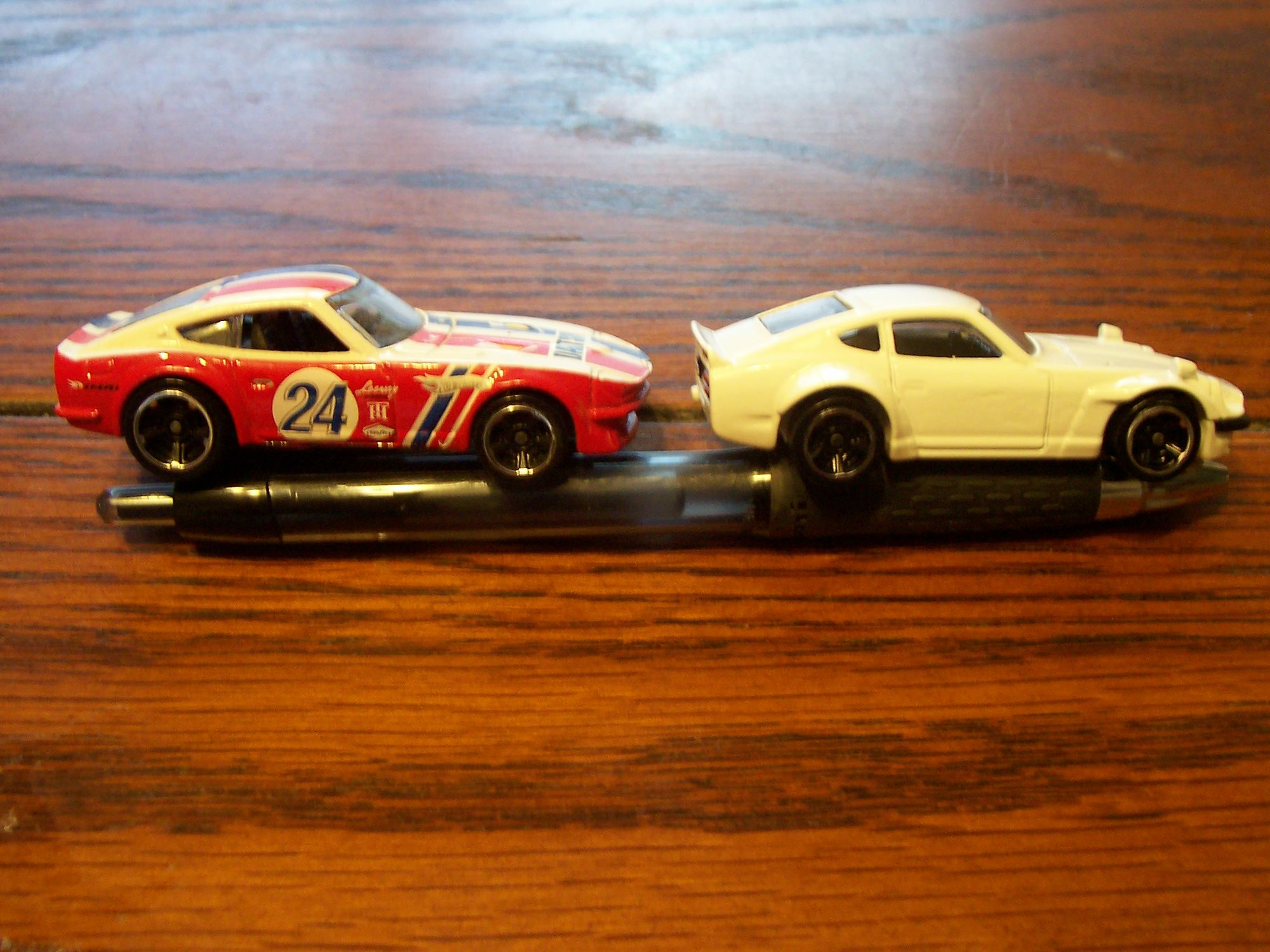 Hot wheels datsun 240z treasure hunt sales