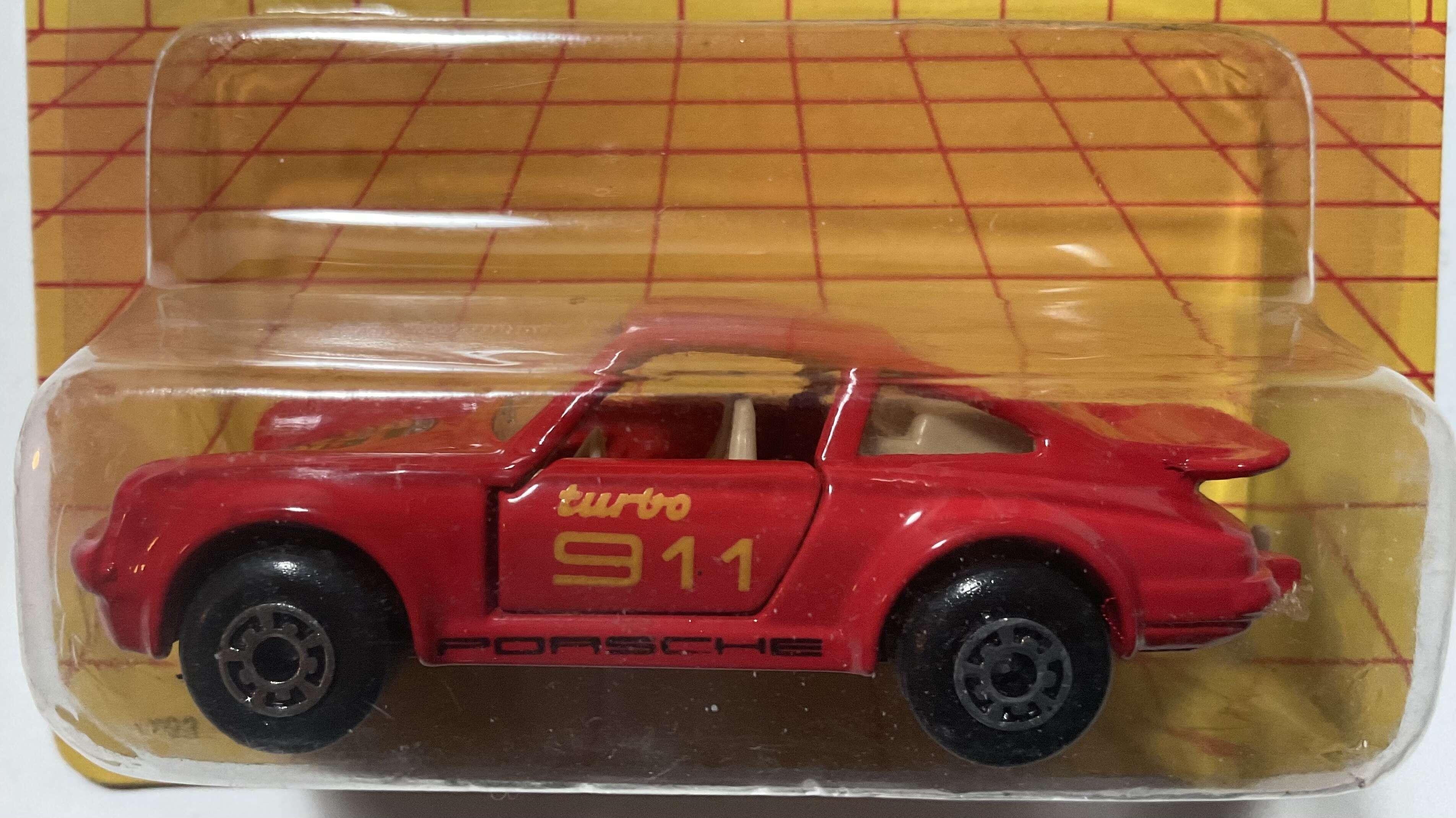 1991 Matchbox Porsche 911 Turbo Red MB3 T Hunted