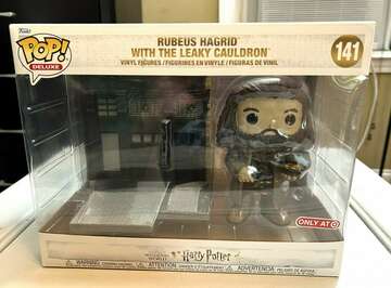 Funko POP! Harry Potter Deluxe Rubeus Hagrid with the Leaky Cauldron #141  Exclusive