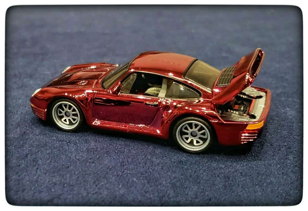 Hot Wheels 2023 RLC Porsche 959 Red | hobbyDB