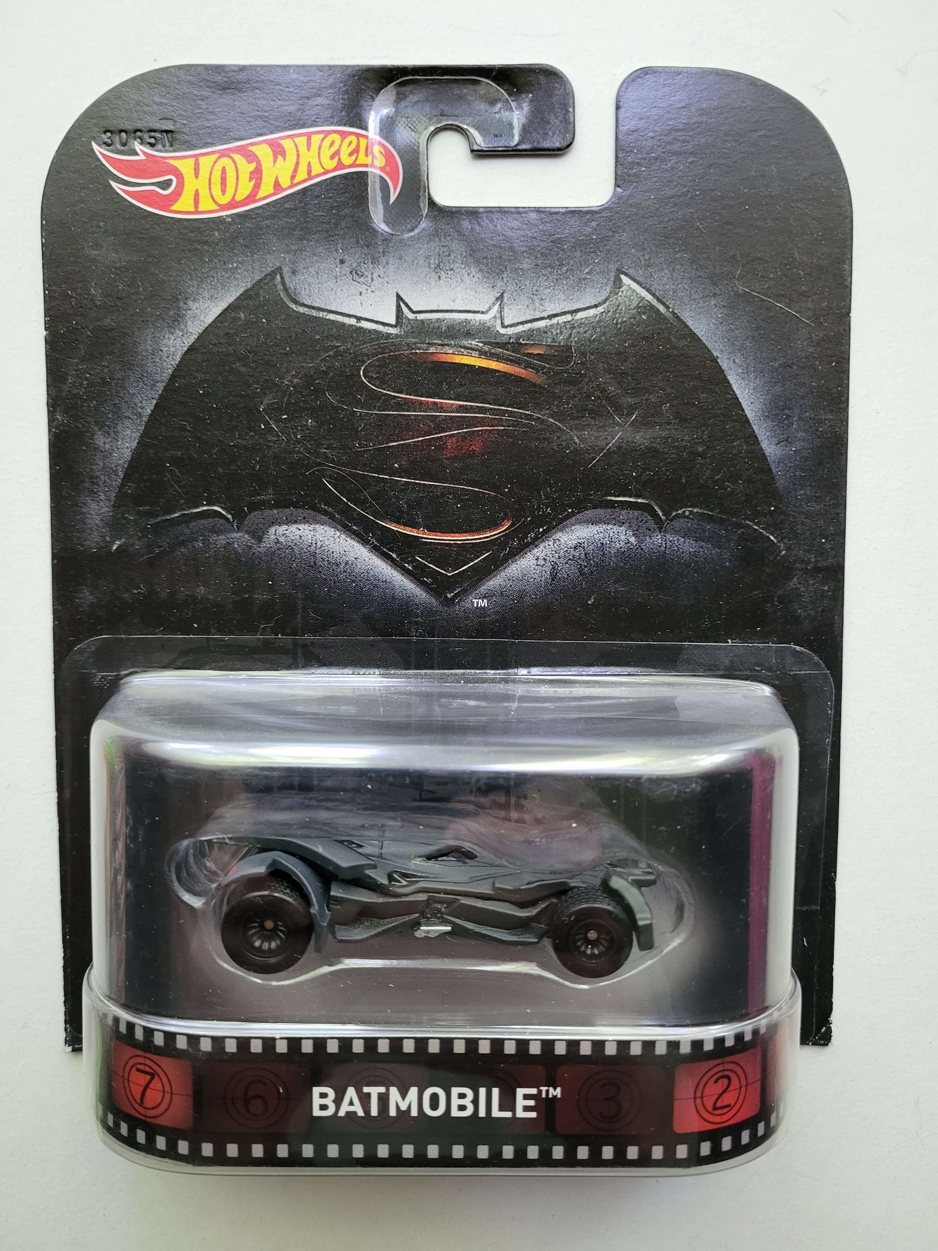 Hot wheels batmobile 2015 cheap