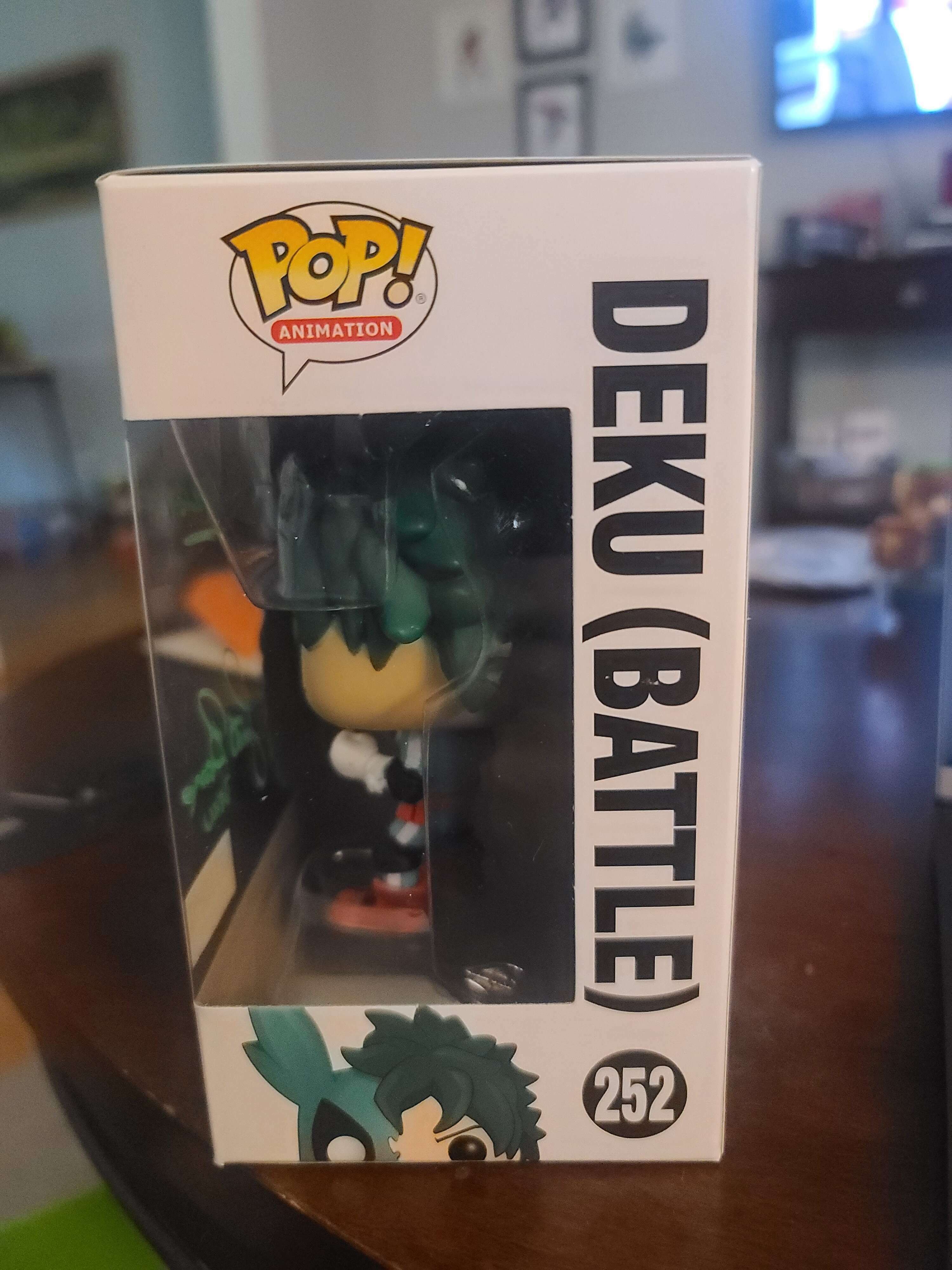 Deku shop battle pop