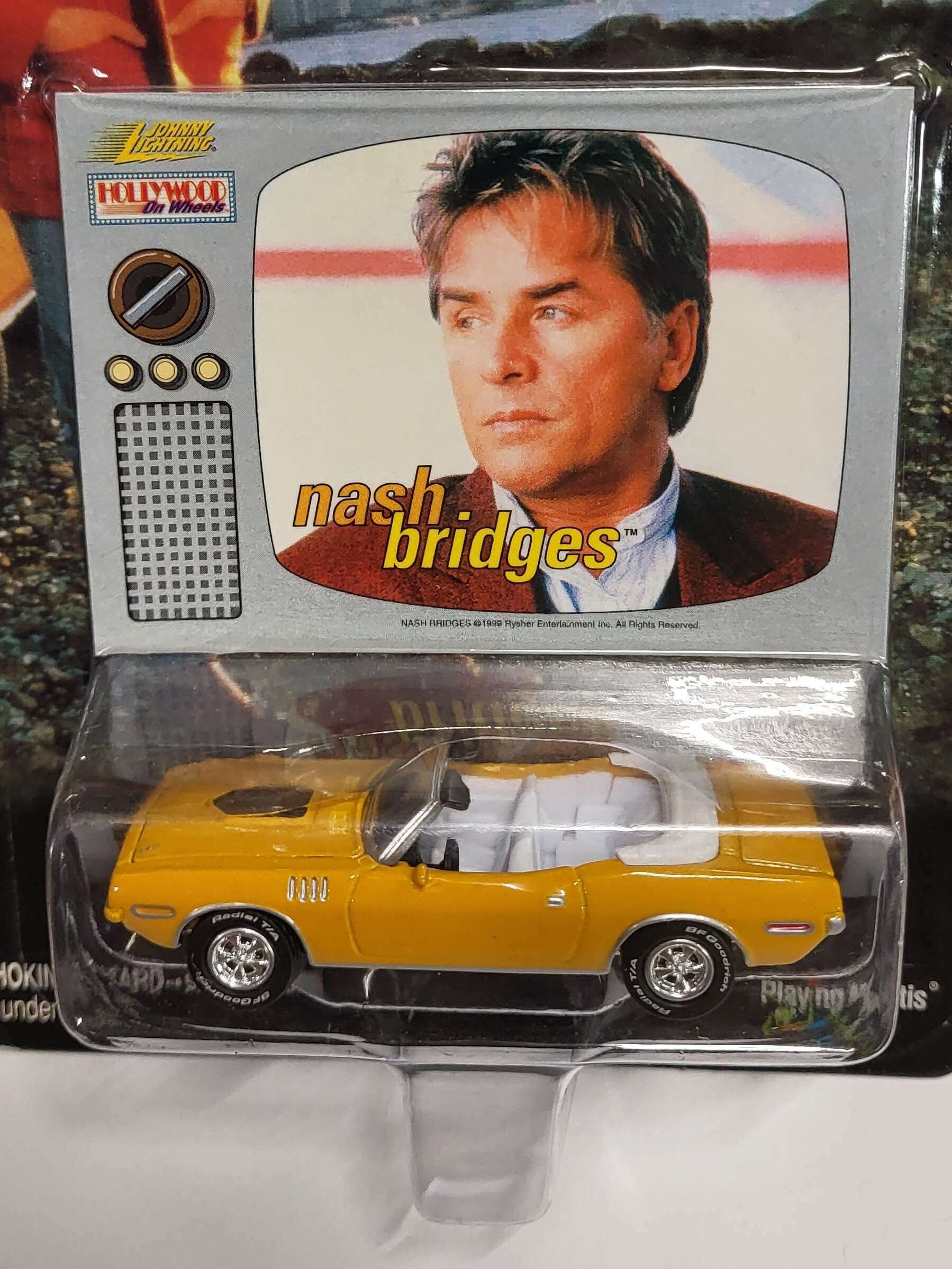 1999 Johnny Lightning Nash Bridges 1971 Plymouth Cuda Convertible