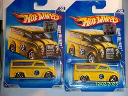 HOT WHEELS 4 RLC 2009 MODIFIED RIDES #158 DAIRY DELIVERY NM 2 YELLOW (1 RARE REDLINE) 1 GRN 1 SILVER W/ FOIL STICKERS 1/500 ULTRA RARE Collectibles for sale