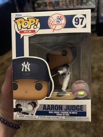 Funko pop aaron judge deals