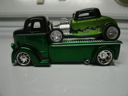 Jada COE with a HOT WHEELS 32 FORD.   Collectibles for sale