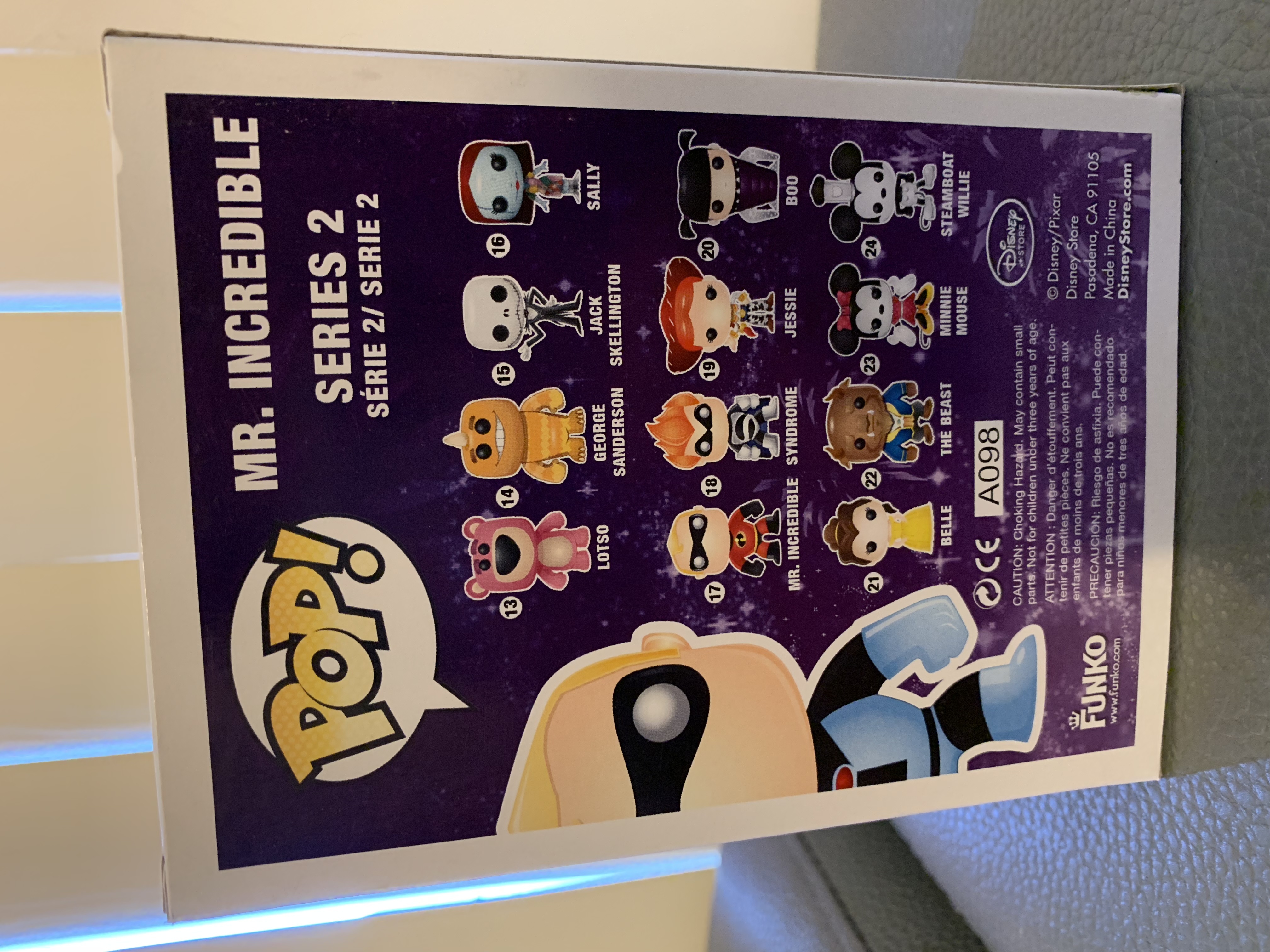 Funko pop mr incredible blue suit sale