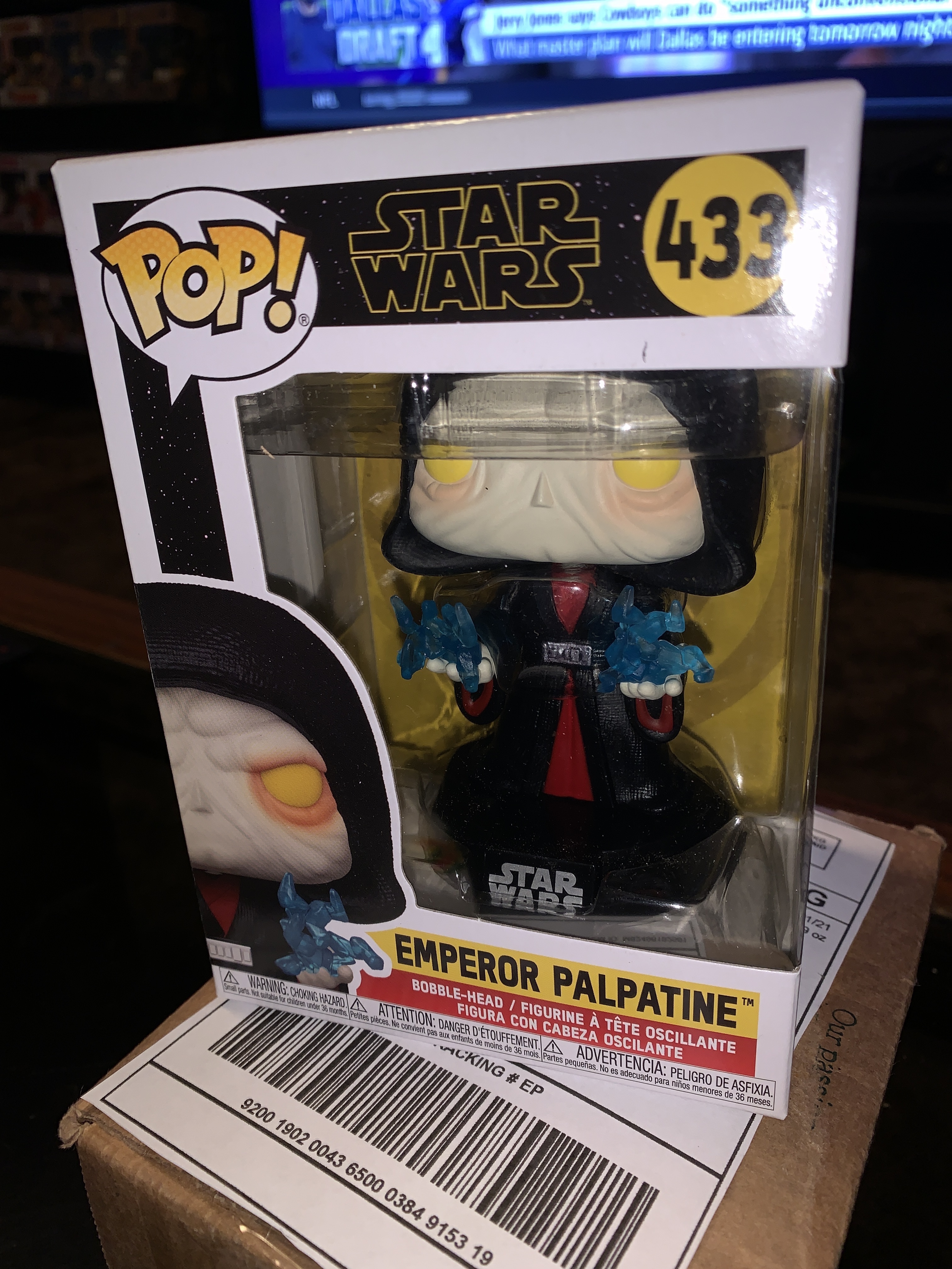 Emperor palpatine cheap pop vinyl