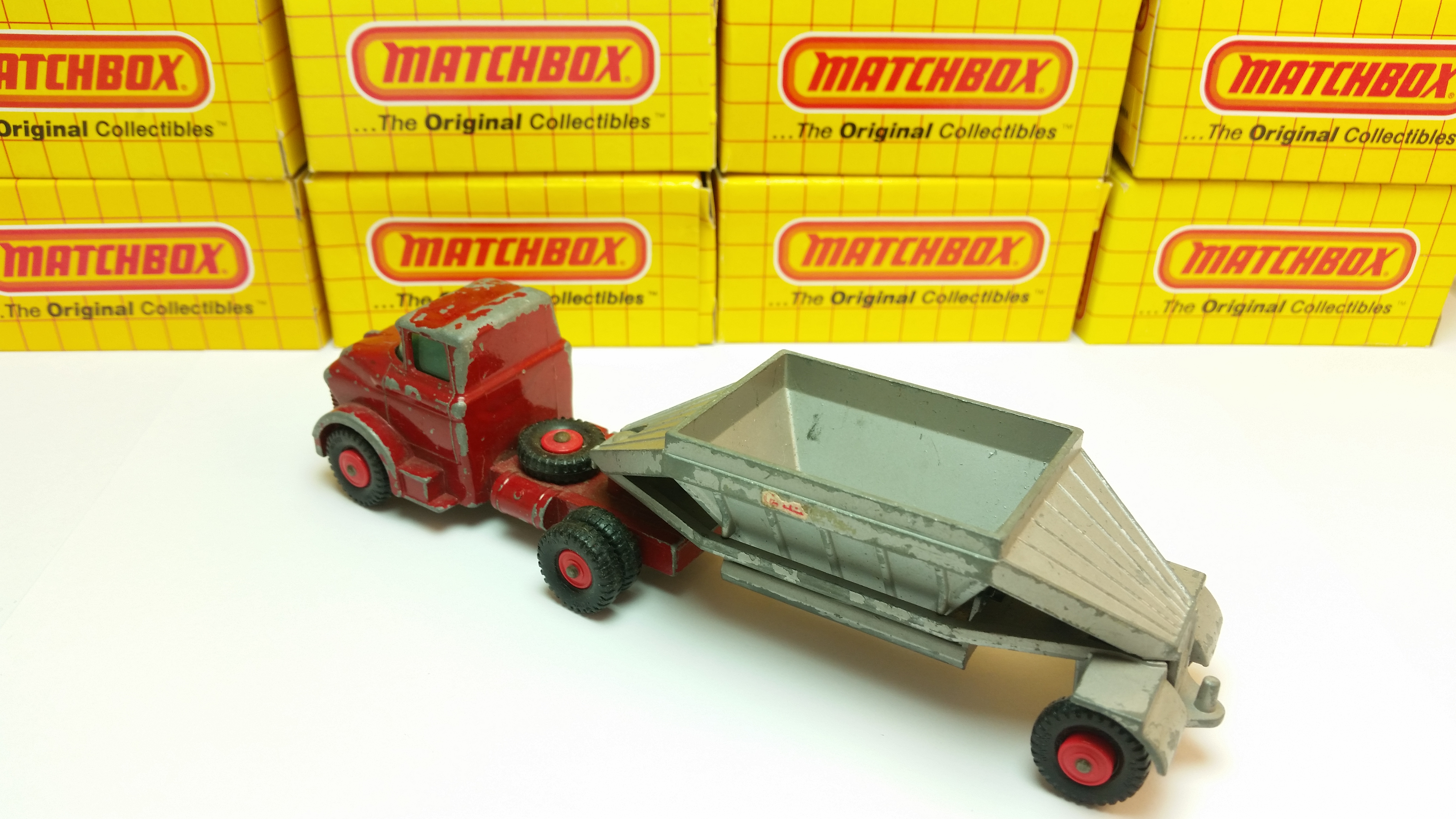 Matchbox fruehauf hopper hot sale train