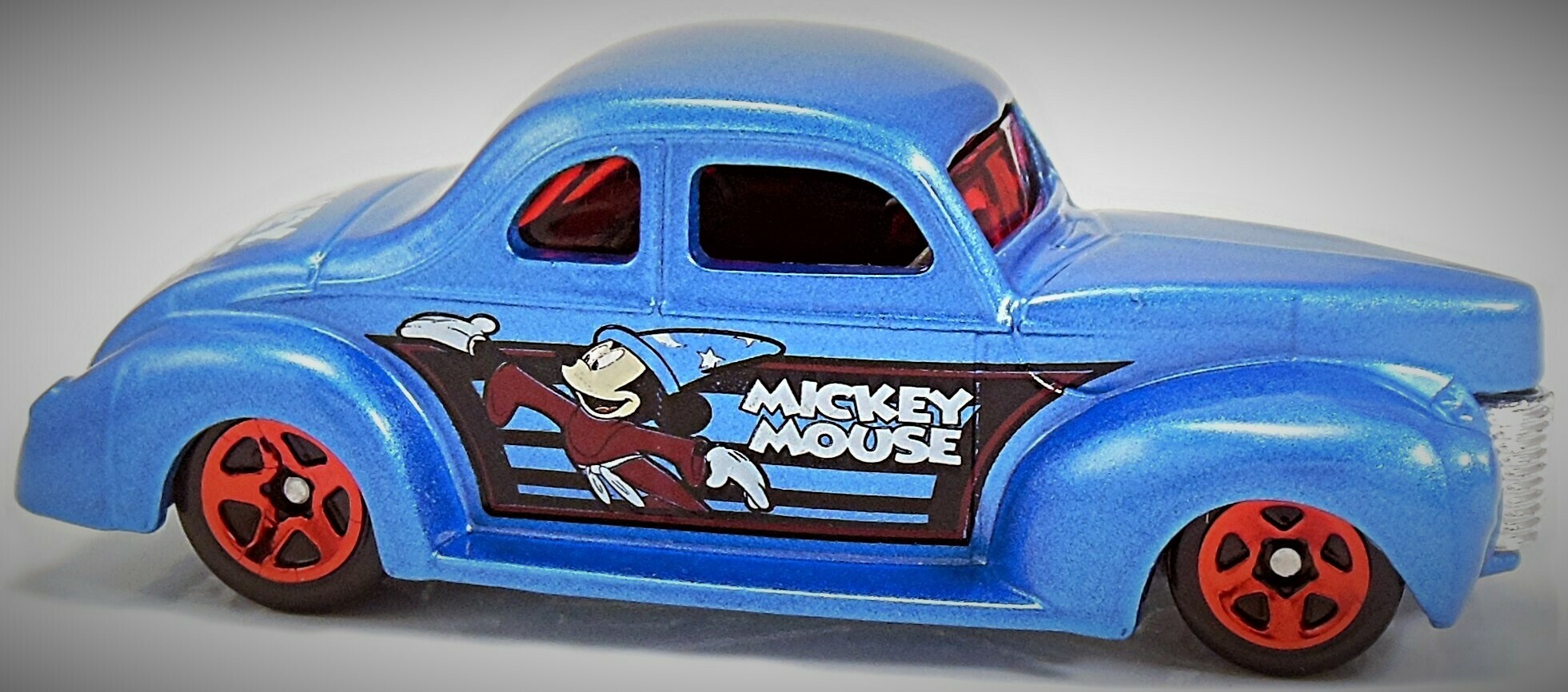 40 Ford Coupe 2018 Hot Wheels Disney Mickey Mouse 5 8