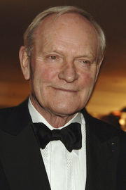julian-glover-actor