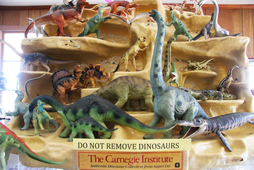 Carnegie Collection | Safari Ltd (Series) | hobbyDB