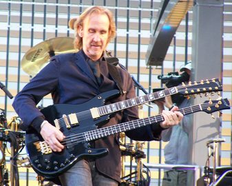 mike-rutherford-musician