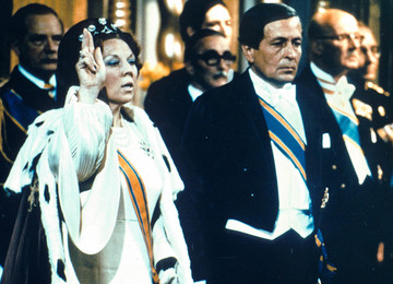 queen-beatrix-royal